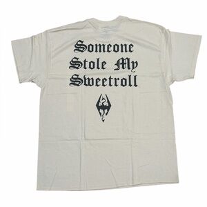 Skyrim Elder Scrolls V Graphic Tee Someone Stole My Sweetroll XL NWT